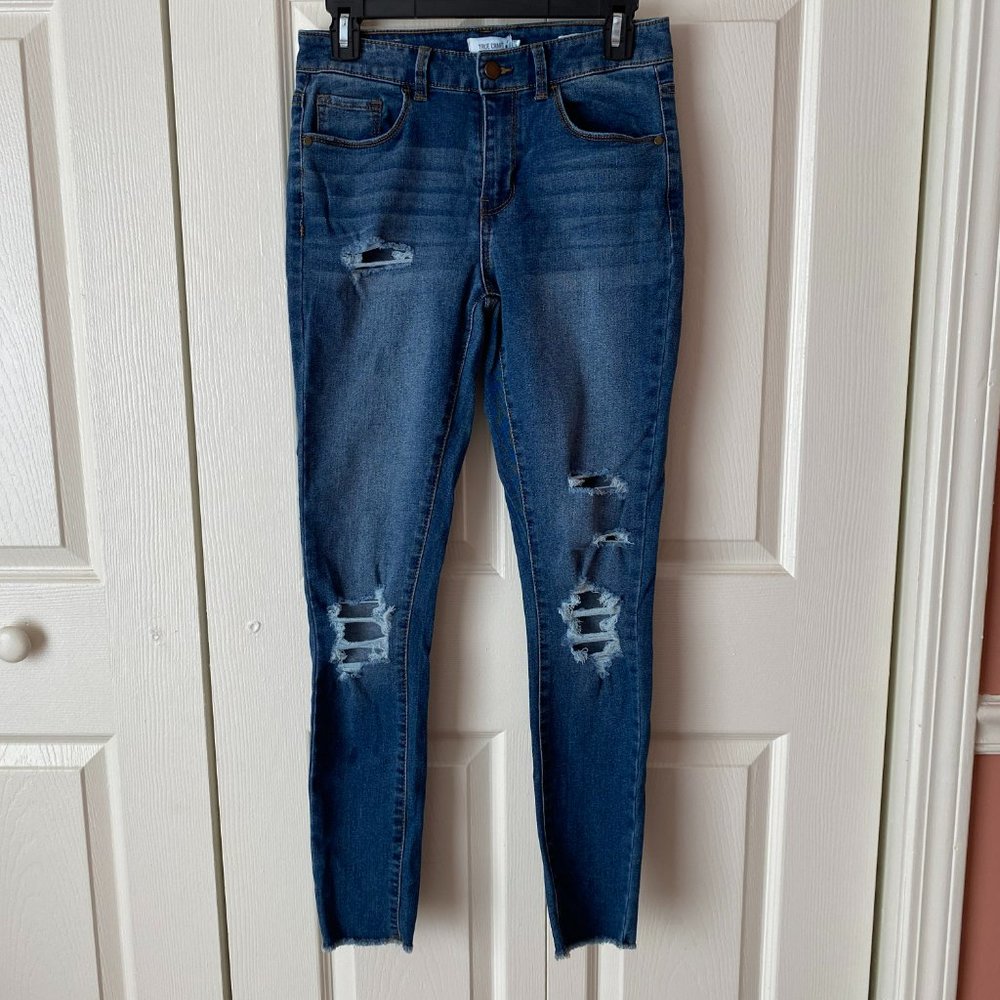 TRUE CRAFT SKINNY MID RISE RIPPED JEANS SIZE 7